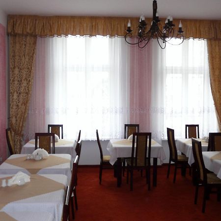 Hotelik Parkowy Легниця Екстер'єр фото