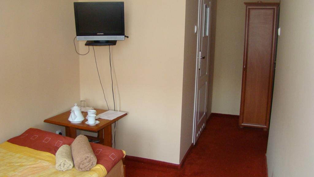 Hotelik Parkowy Легниця Номер фото